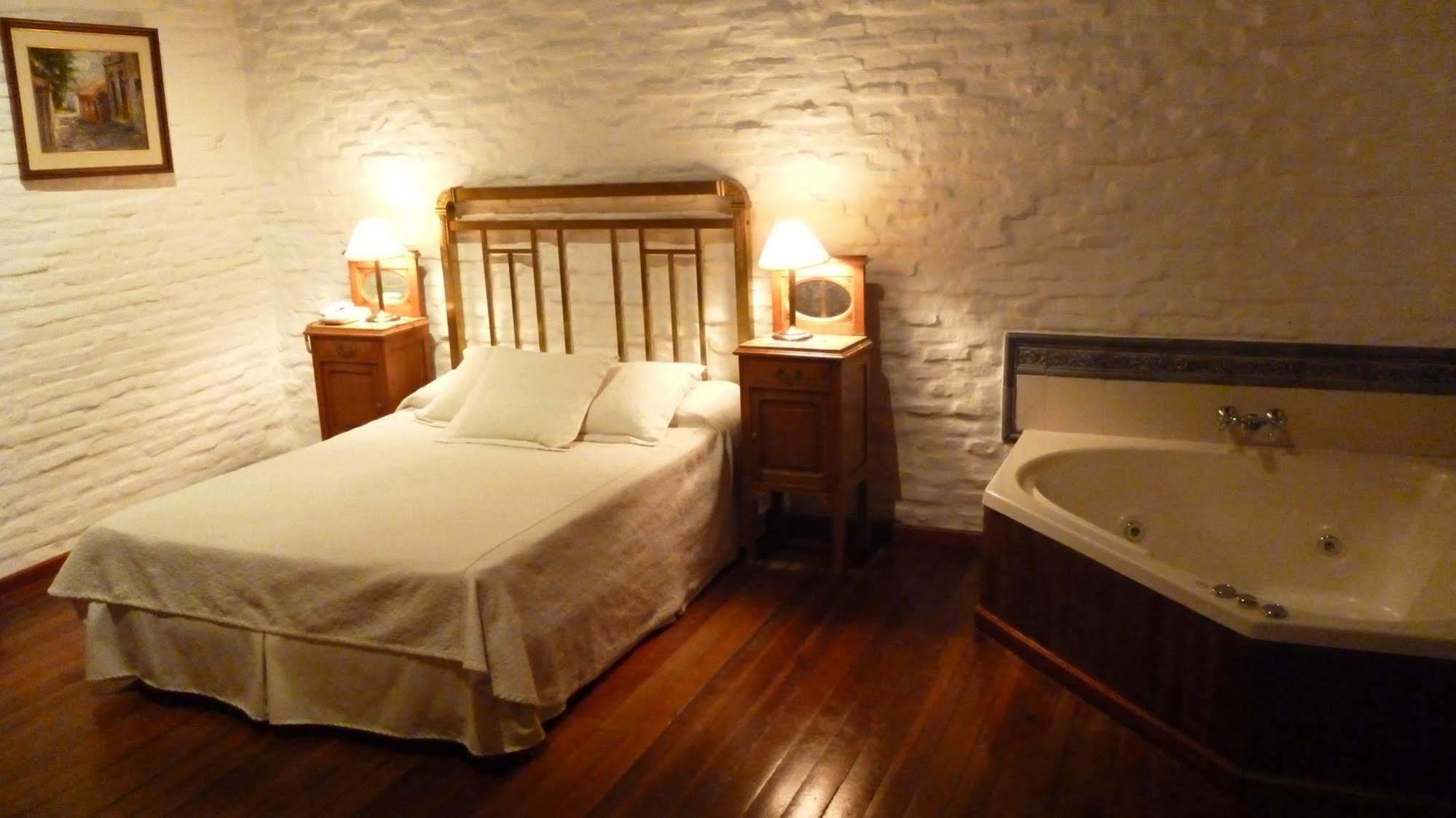 Posada Manuel Lobo Colonia del Sacramento Eksteriør billede